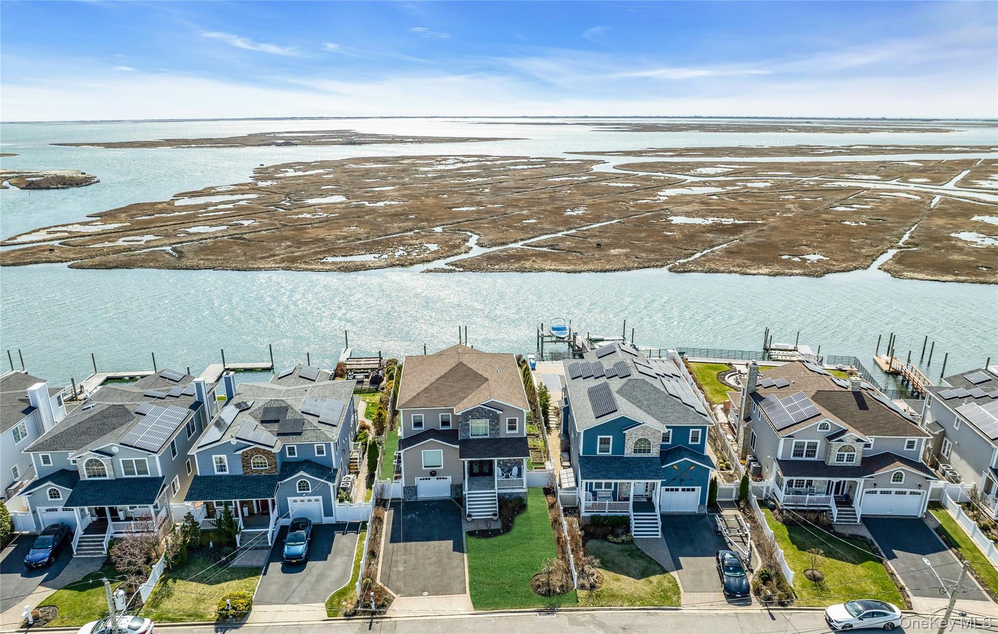 #4 photo, 3692 Ocean Avenue, ナッソー郡 Seaford , NY 11783