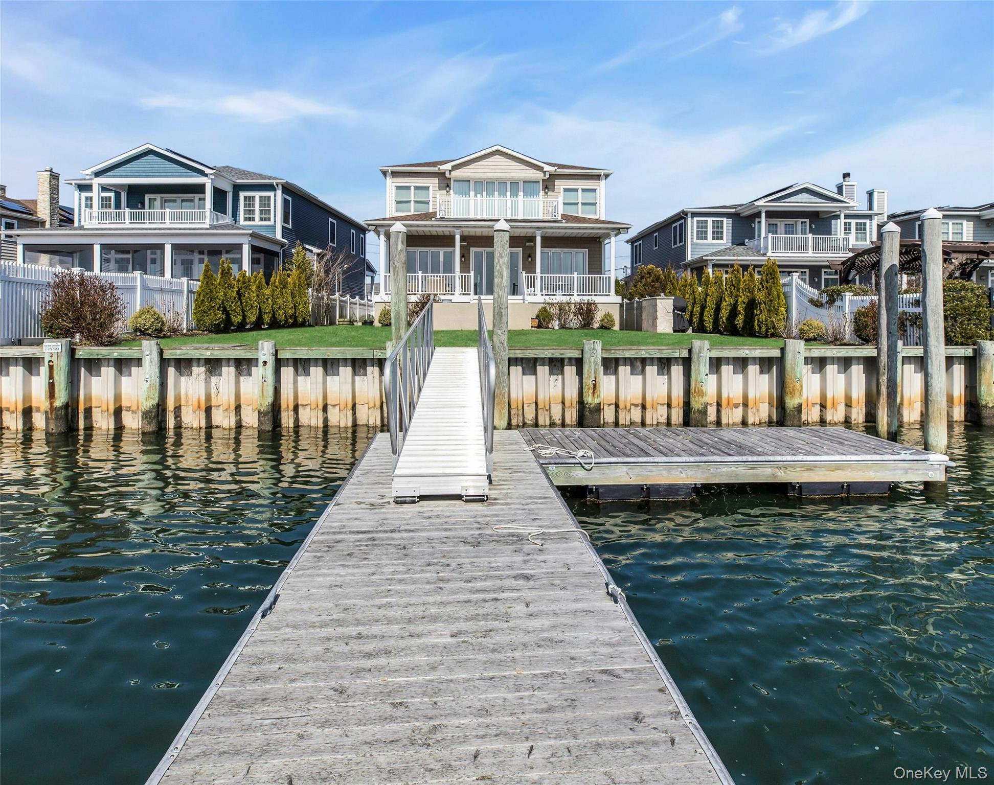 #7 photo, 3692 Ocean Avenue, ナッソー郡 Seaford , NY 11783