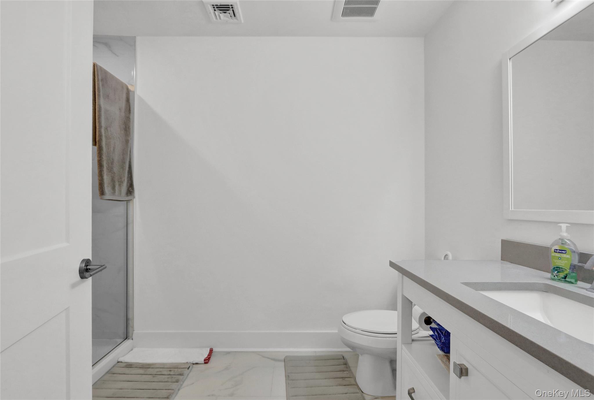 #18 photo, 704 Breton Way, ナッソー郡 Glen Cove , NY 11542