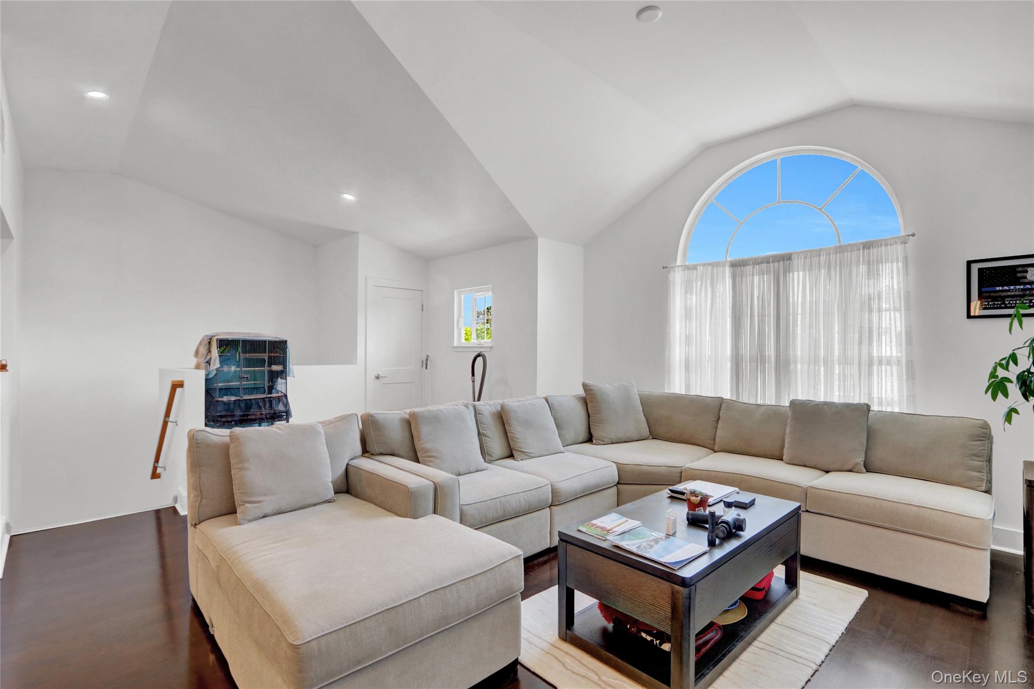 #3 photo, 704 Breton Way, ナッソー郡 Glen Cove , NY 11542