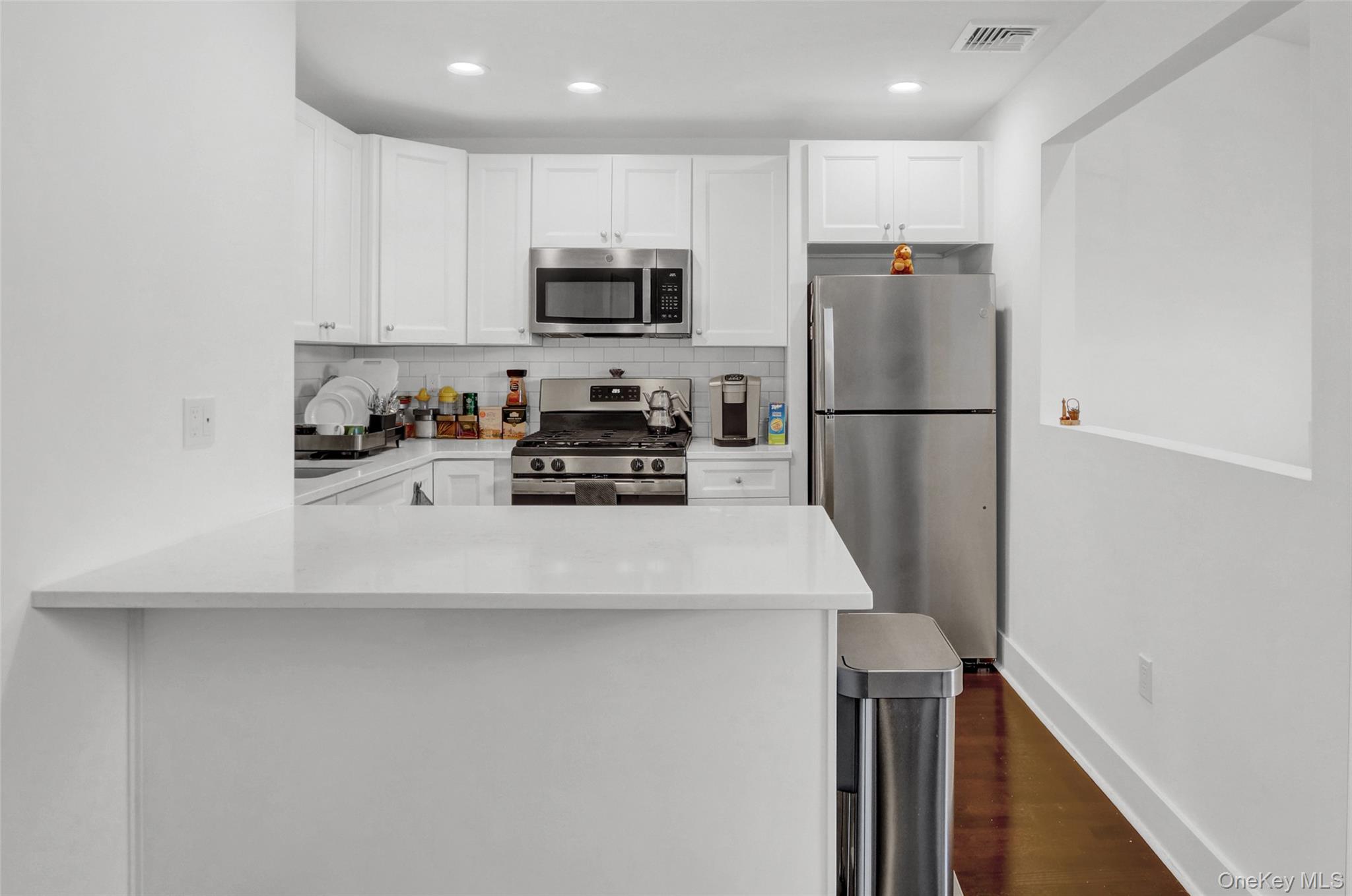 #8 photo, 704 Breton Way, ナッソー郡 Glen Cove , NY 11542