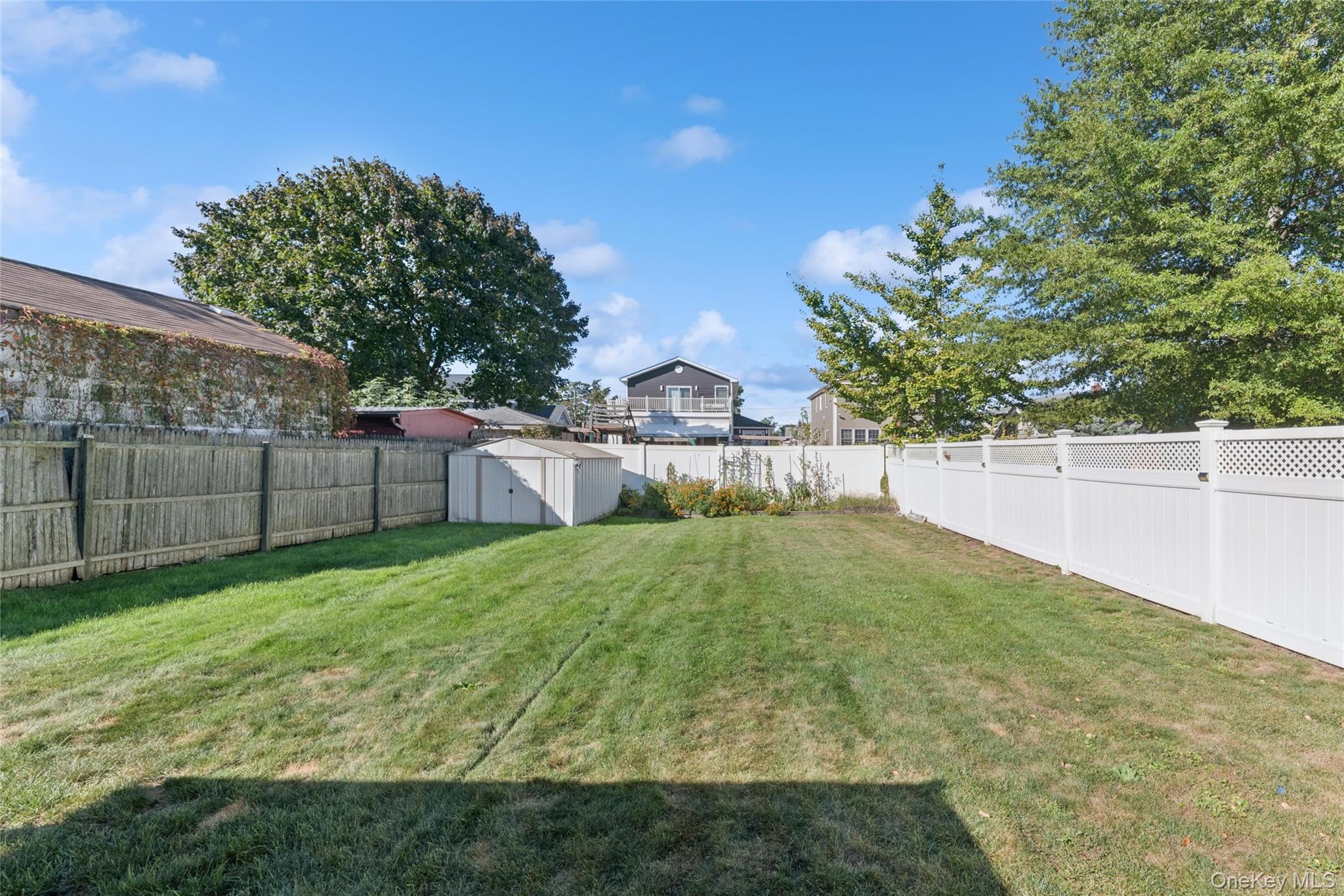 #16 photo, 906 Ardmore Place, ナッソー郡 Bellmore , NY 11710