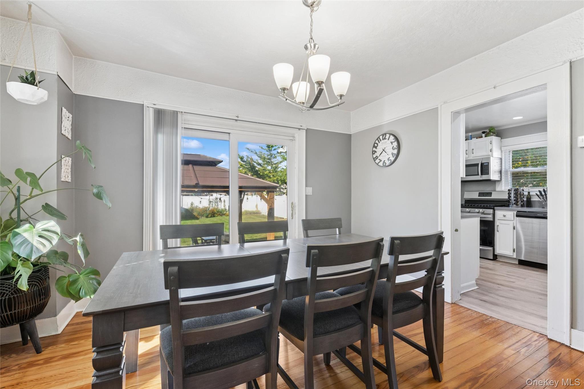 #3 photo, 906 Ardmore Place, ナッソー郡 Bellmore , NY 11710