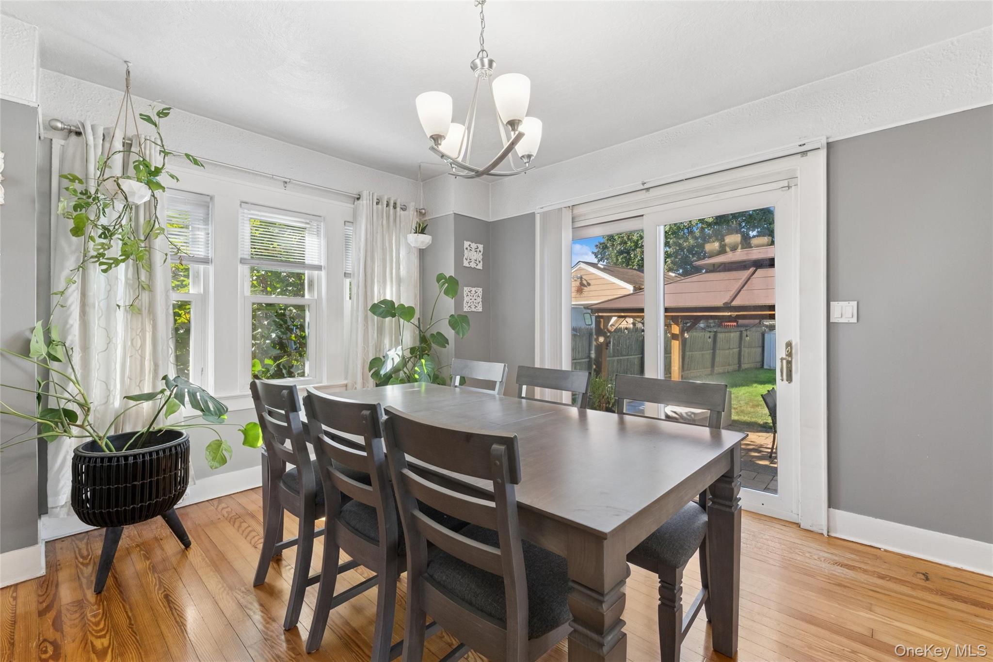 #4 photo, 906 Ardmore Place, ナッソー郡 Bellmore , NY 11710