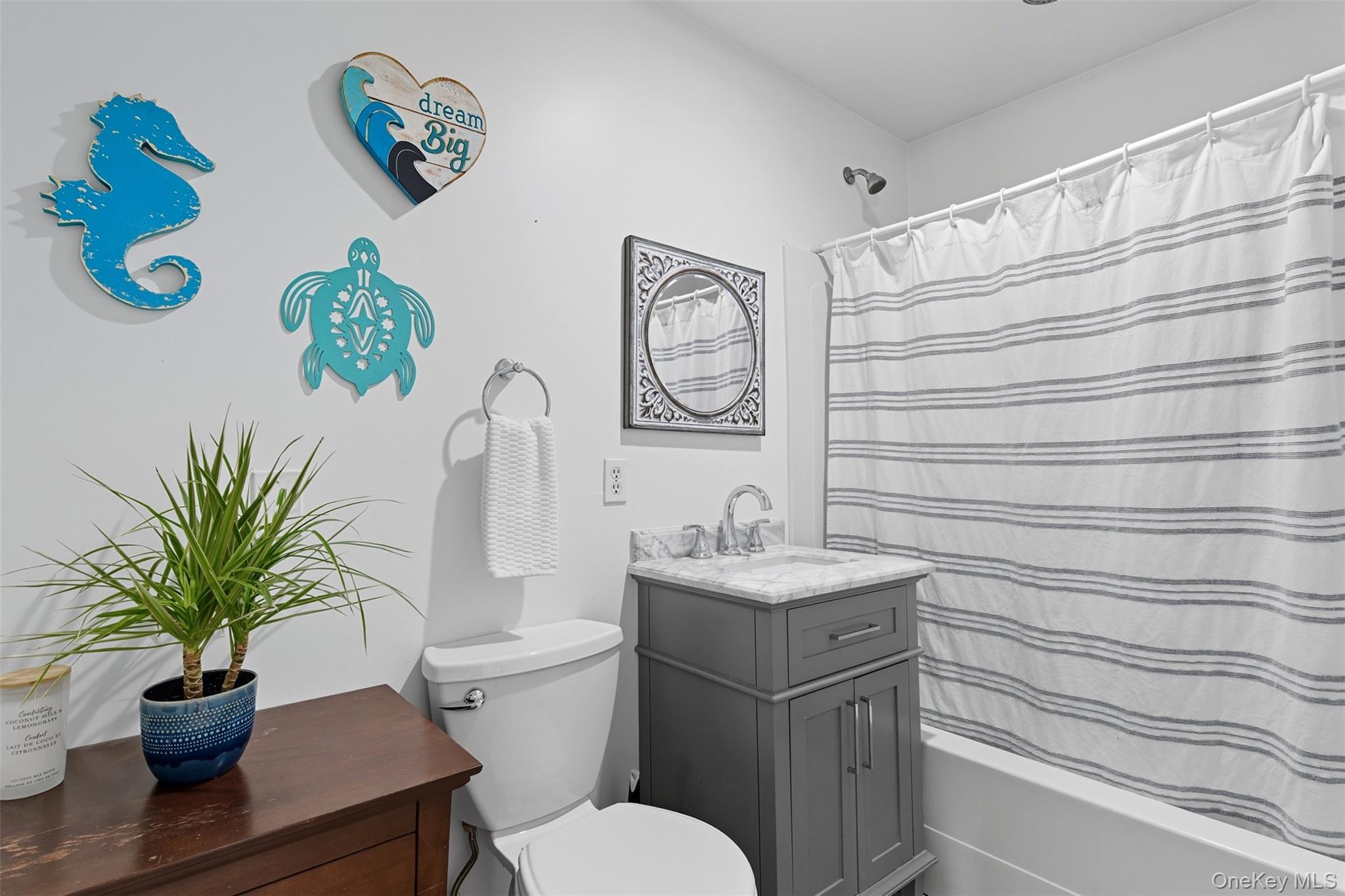 #15 photo, 290 5th Street, East Northport , NY 11731