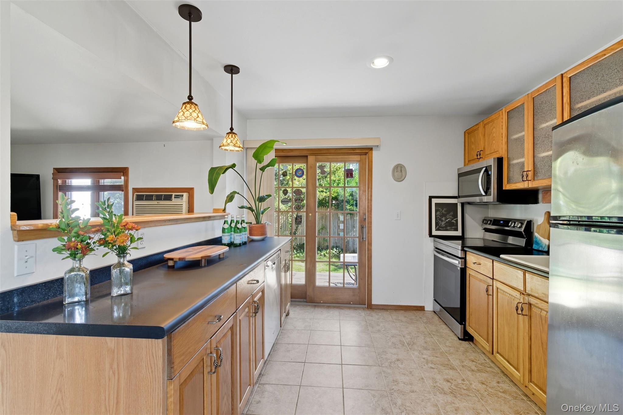 #6 photo, 290 5th Street, East Northport , NY 11731