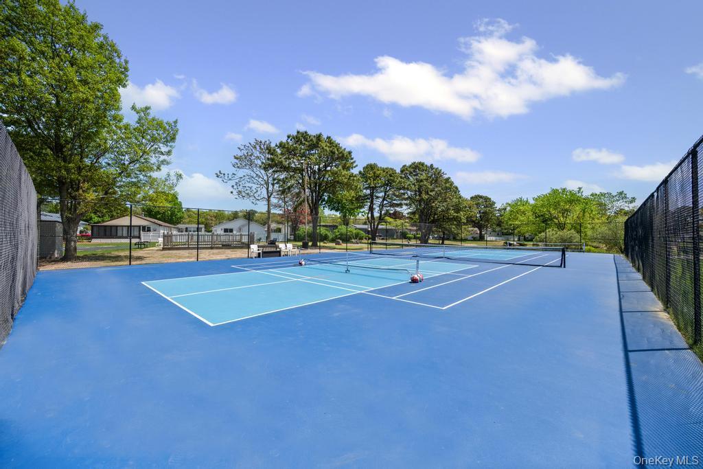 #6 photo, 11 Willow Court, サフォーク郡 Manorville , NY 11949