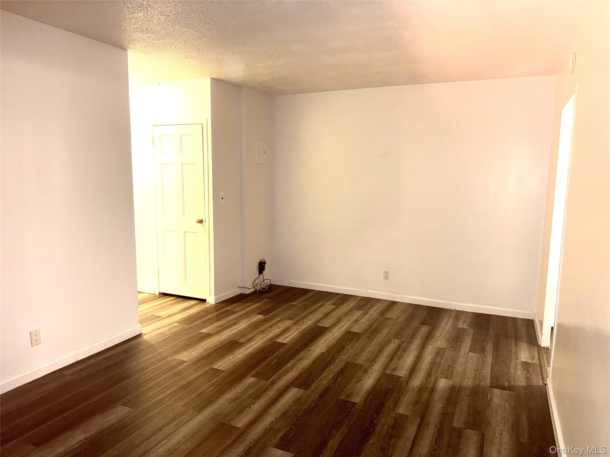 #7 photo, 181 Pearsall Drive, Mount Vernon , NY 10552