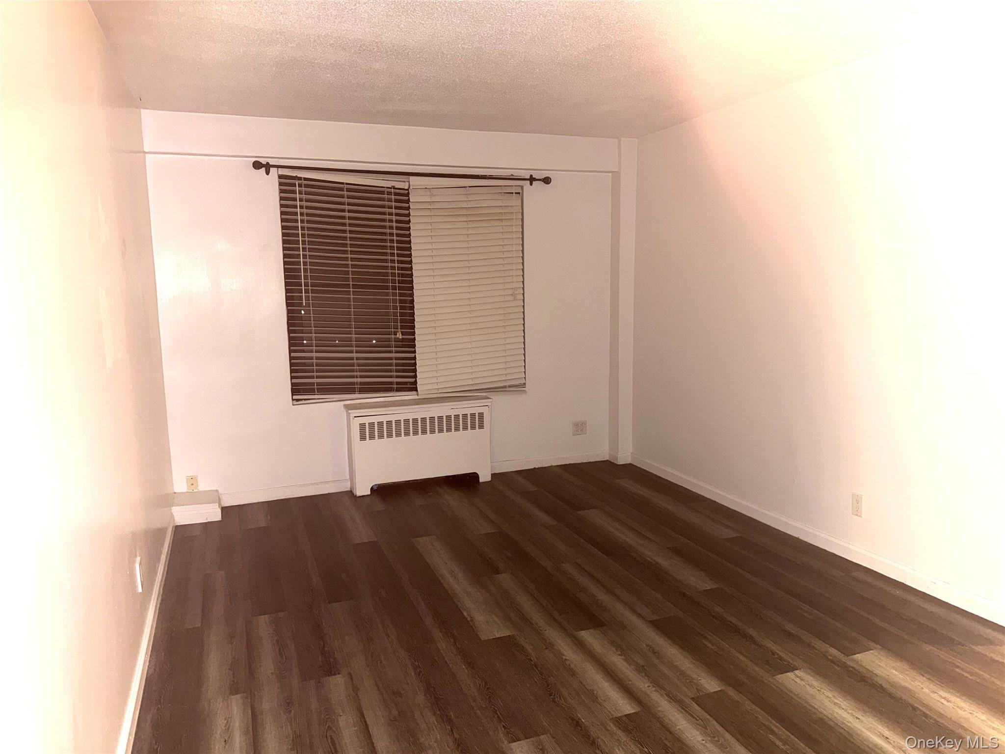 #9 photo, 181 Pearsall Drive, Mount Vernon , NY 10552