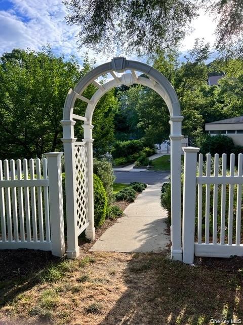 #18 photo, 416 Benedict Avenue, Tarrytown , NY 10591