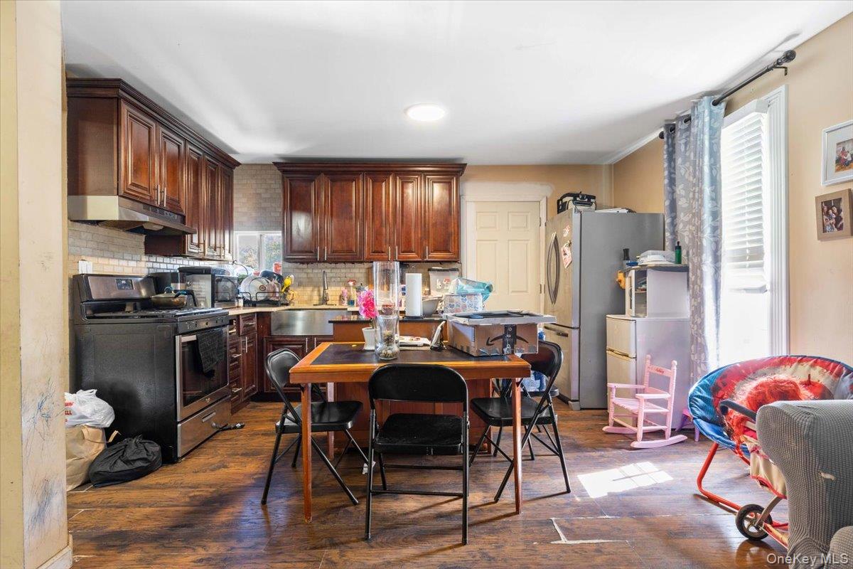 #17 photo, 605 S 6th Avenue, Mount Vernon , NY 10550