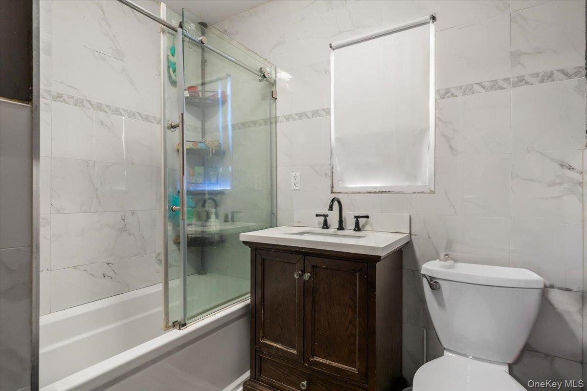 #18 photo, 605 S 6th Avenue, Mount Vernon , NY 10550