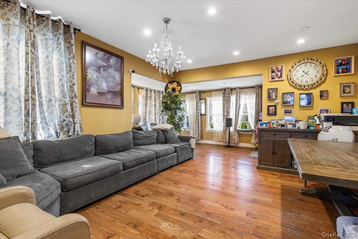 #6 photo, 605 S 6th Avenue, Mount Vernon , NY 10550