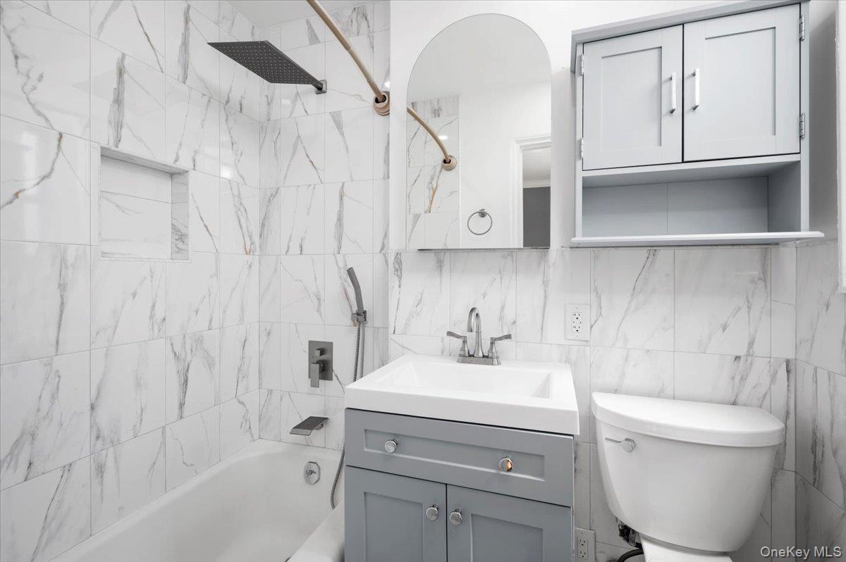 #12 photo, 1111 Midland Avenue, ブロンクス区 Bronxville , NY 10708