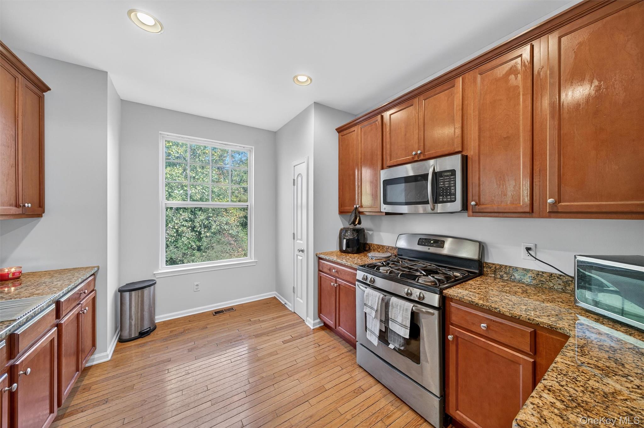 #15 photo, 23 Avoncroft Lane, Middletown , NY 10940