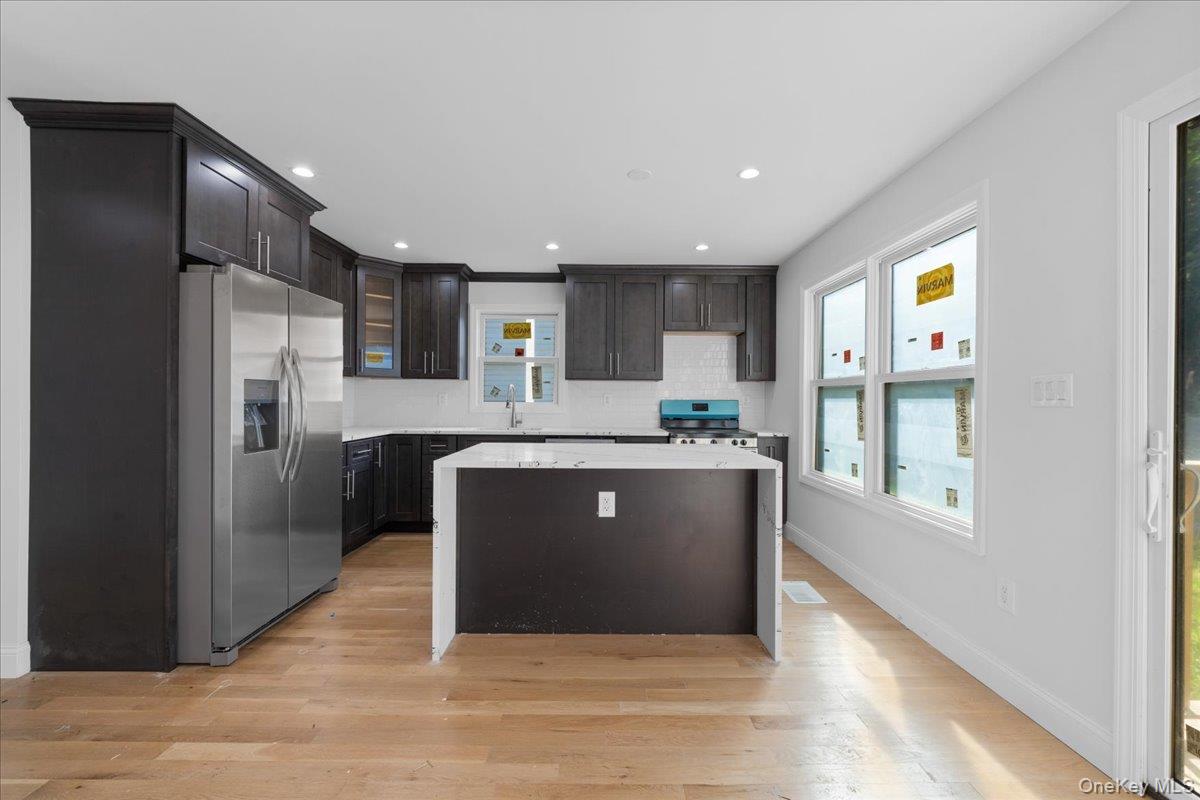 #2 photo, 99 Thurton Place, Yonkers , NY 10704