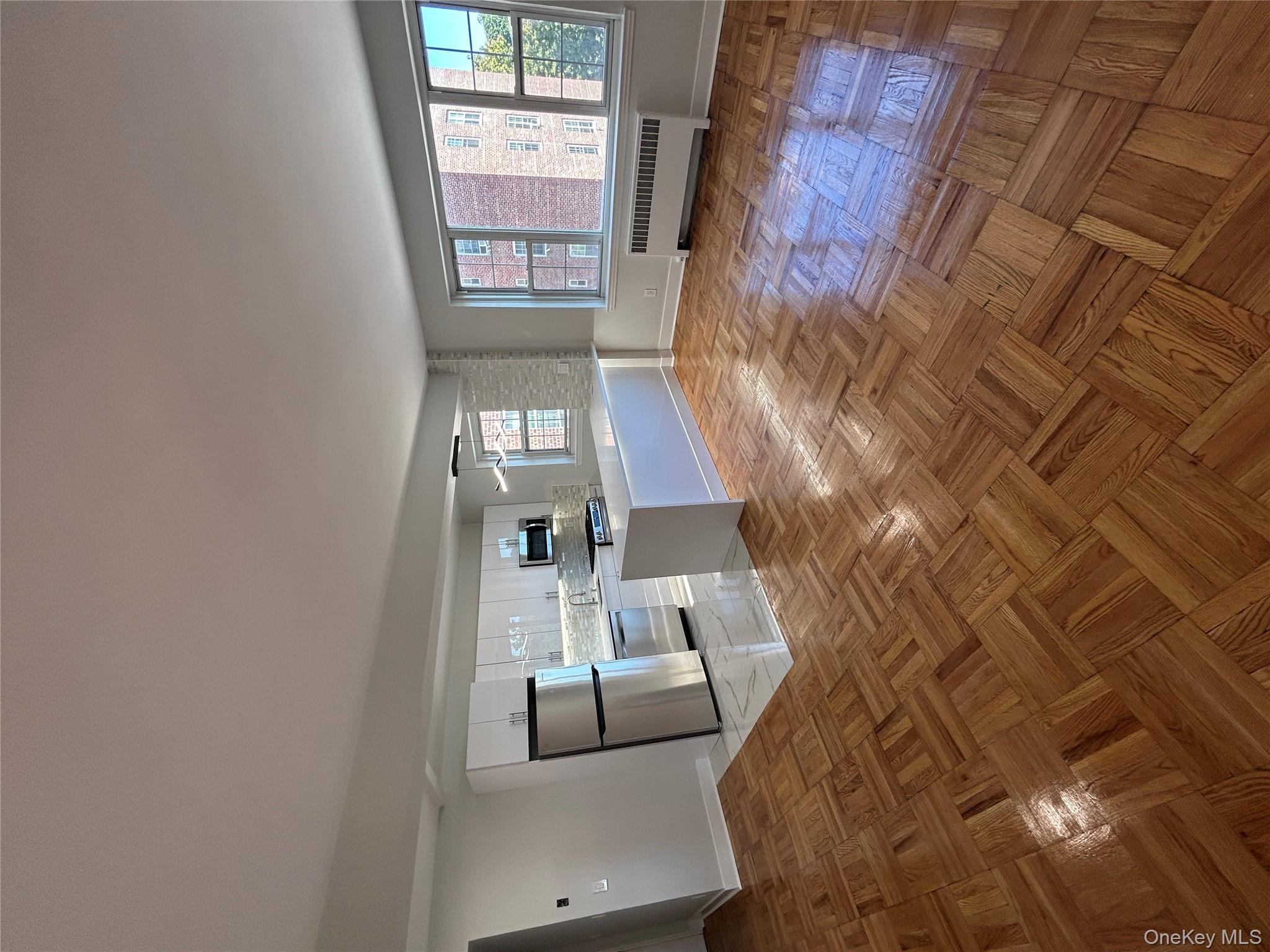 #1 photo, 230 Pelham Road, 纽约州 New Rochelle , NY 10805