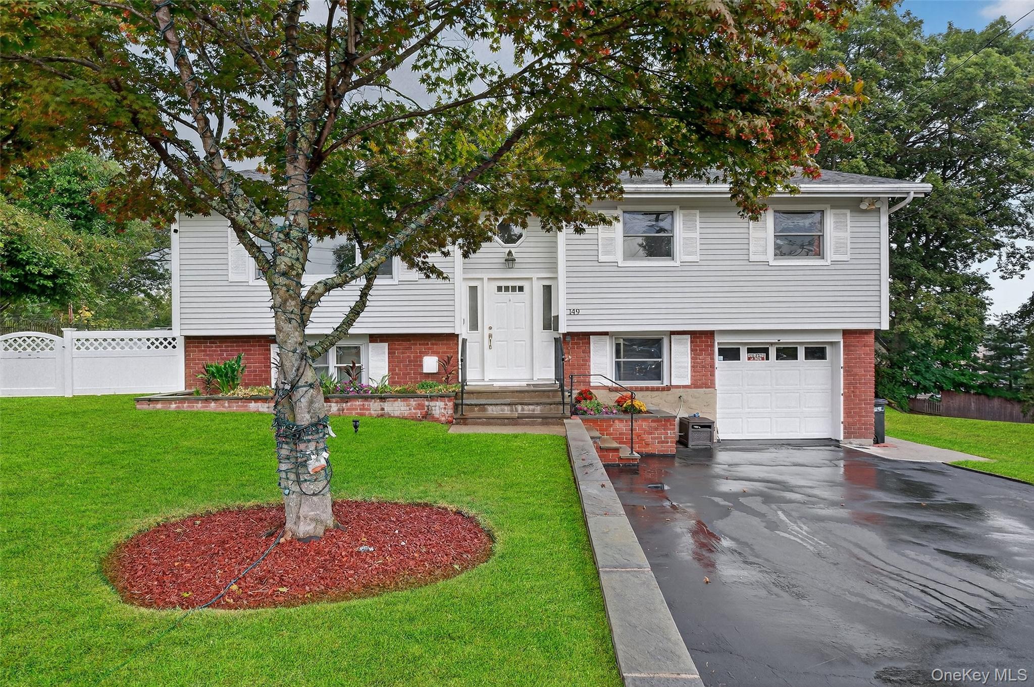 #2 photo, 149 Cole Court, Buchanan , NY 10511