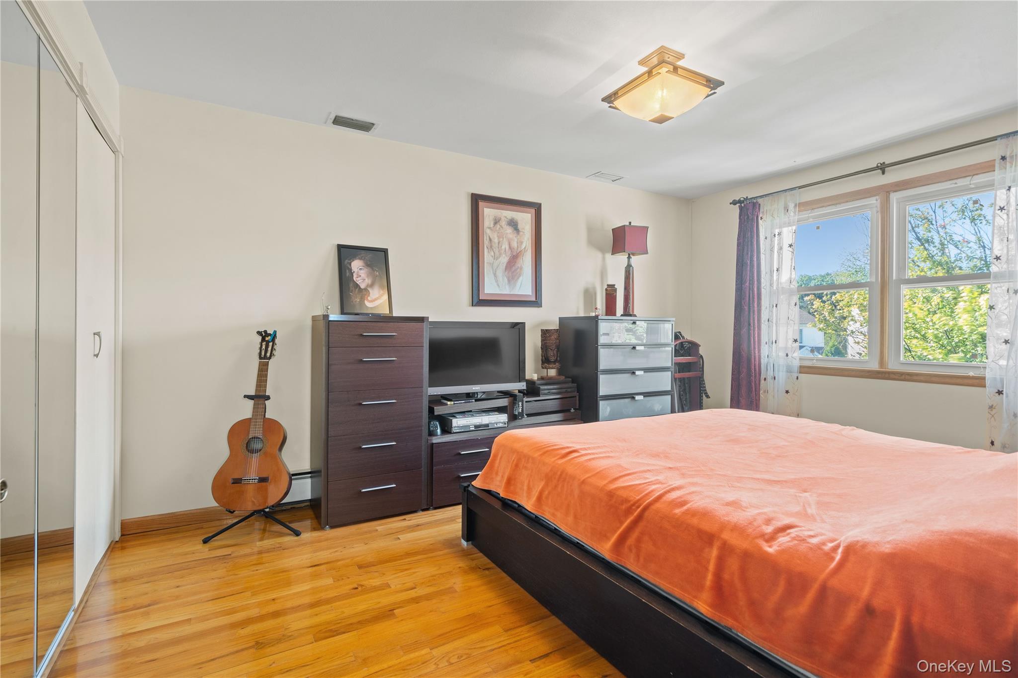 #13 photo, 29 ASHWOOD COURT, Staten Island , NY 10308