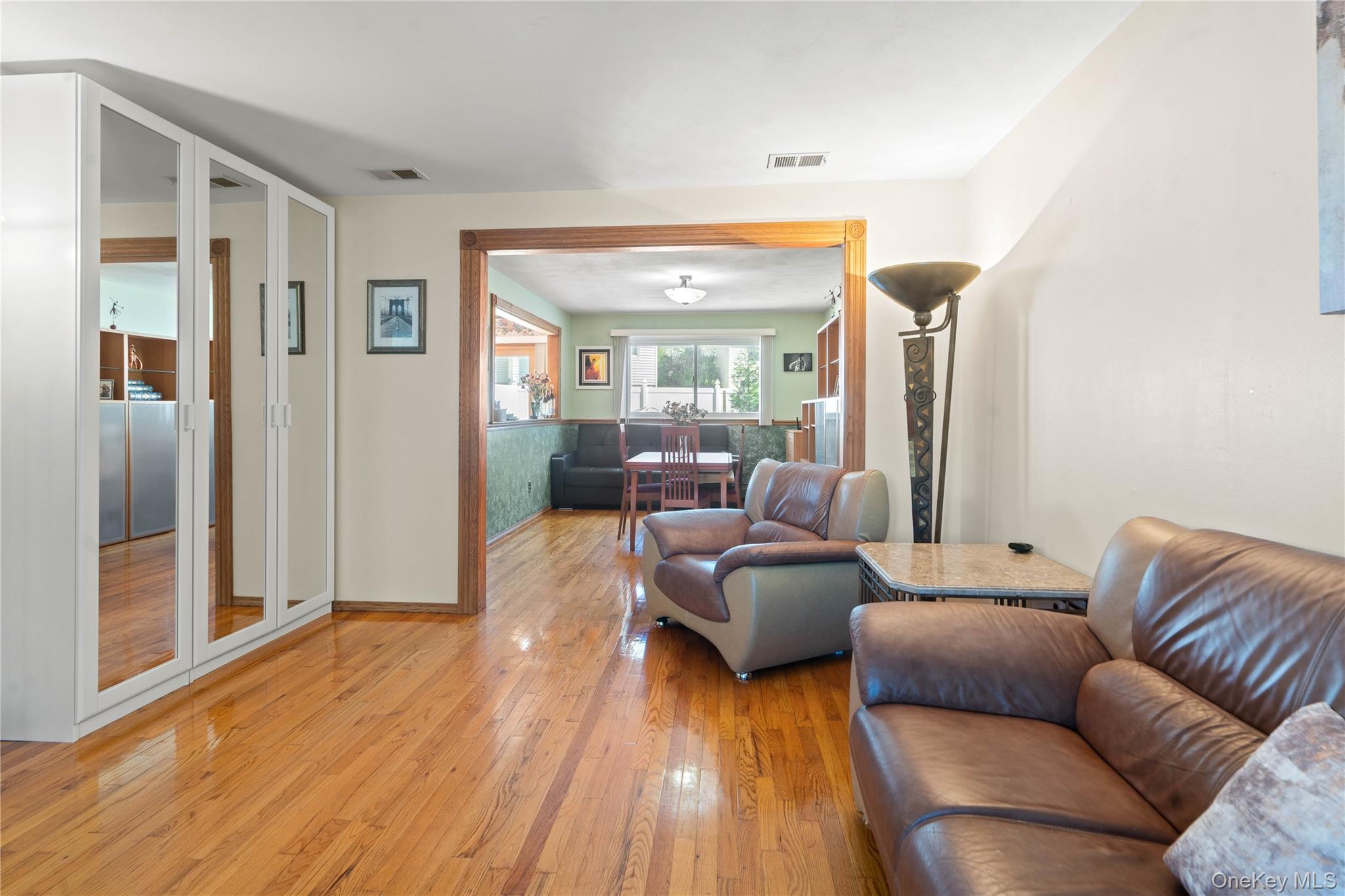 #5 photo, 29 ASHWOOD COURT, Staten Island , NY 10308