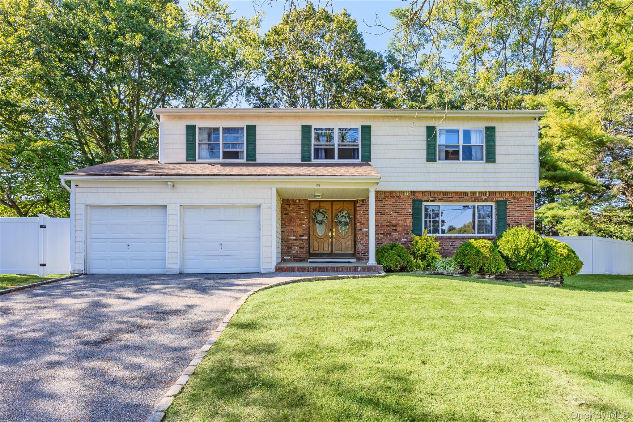 #1 photo, 25 Fielding Avenue, Dix Hills , NY 11746