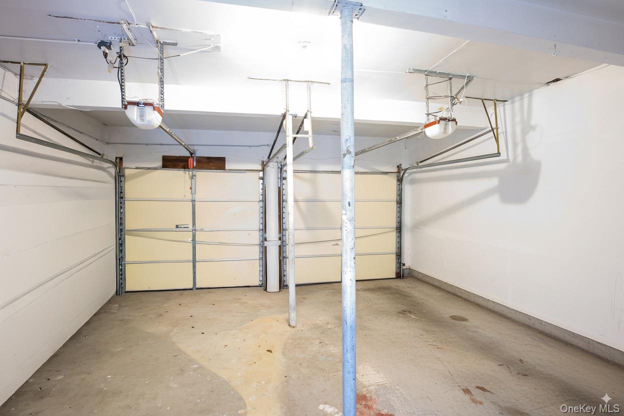 #11 photo, 25 Fielding Avenue, Dix Hills , NY 11746