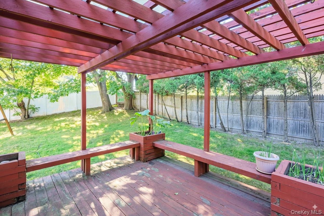 #14 photo, 25 Fielding Avenue, Dix Hills , NY 11746