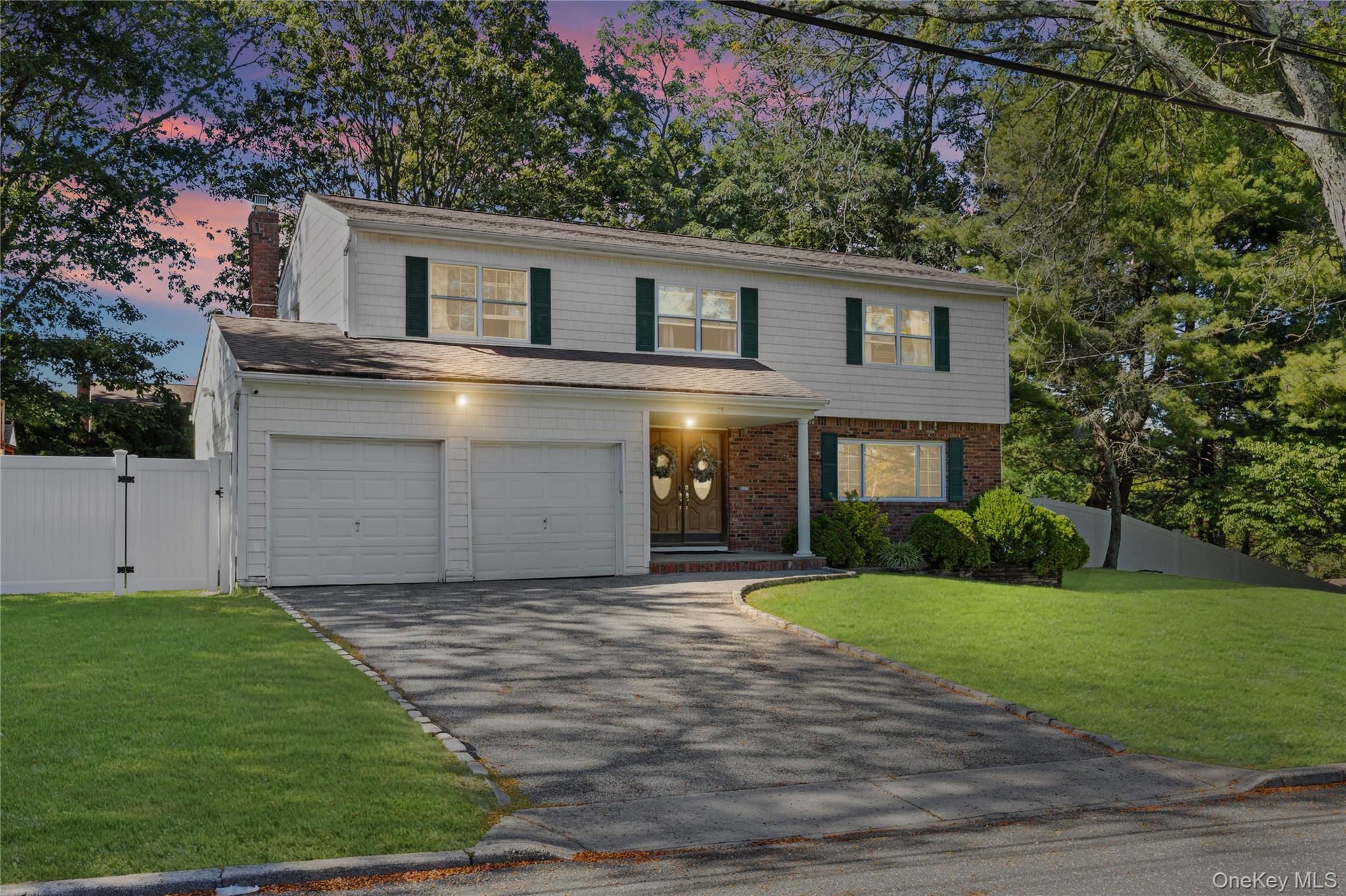 #2 photo, 25 Fielding Avenue, Dix Hills , NY 11746