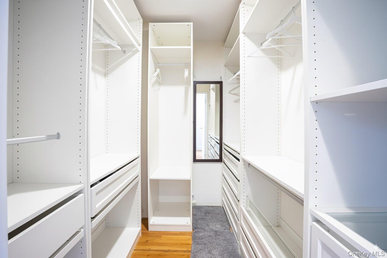 #7 photo, 25 Fielding Avenue, Dix Hills , NY 11746