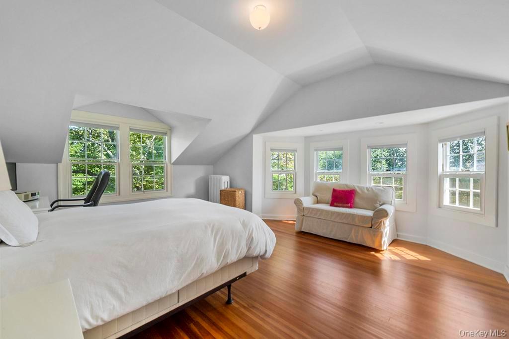 #10 photo, 46 Bellport Lane, Bellport Village , NY 11713