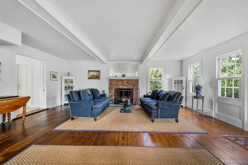 #9 photo, 46 Bellport Lane, Bellport Village , NY 11713