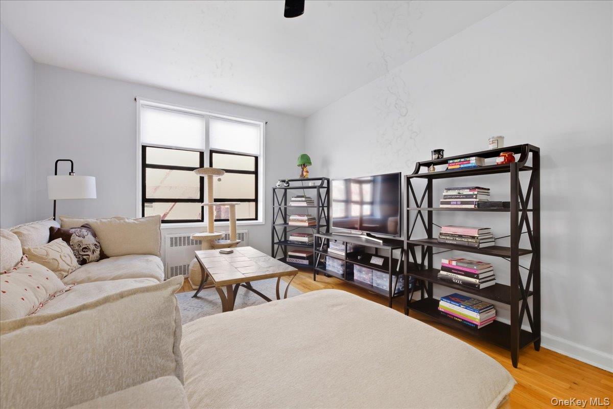 #11 photo, 103-25 68th Avenue, クイーンズ区 Forest Hills , NY 11375