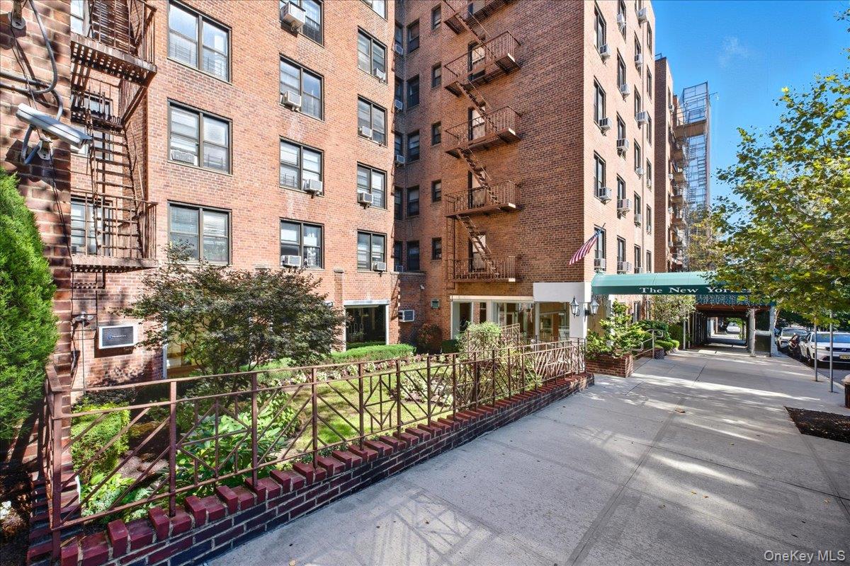 #3 photo, 103-25 68th Avenue, クイーンズ区 Forest Hills , NY 11375