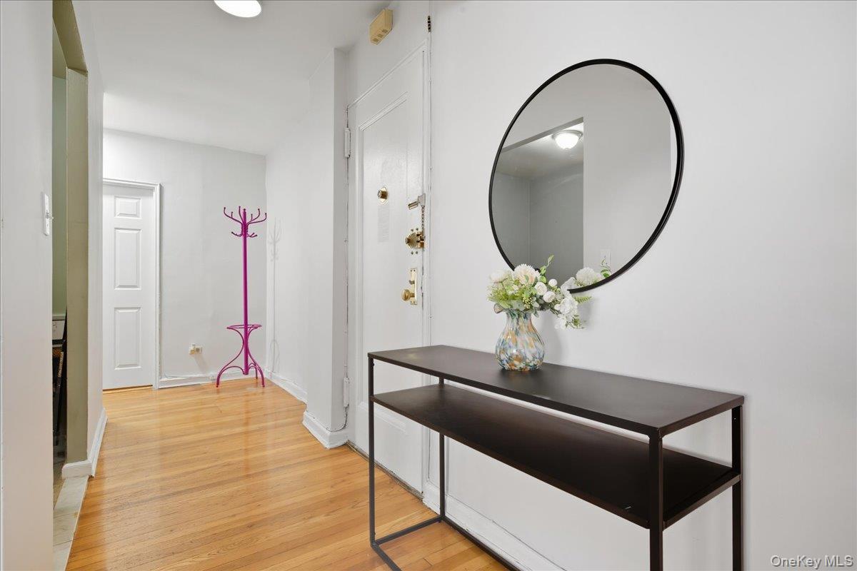 #5 photo, 103-25 68th Avenue, クイーンズ区 Forest Hills , NY 11375