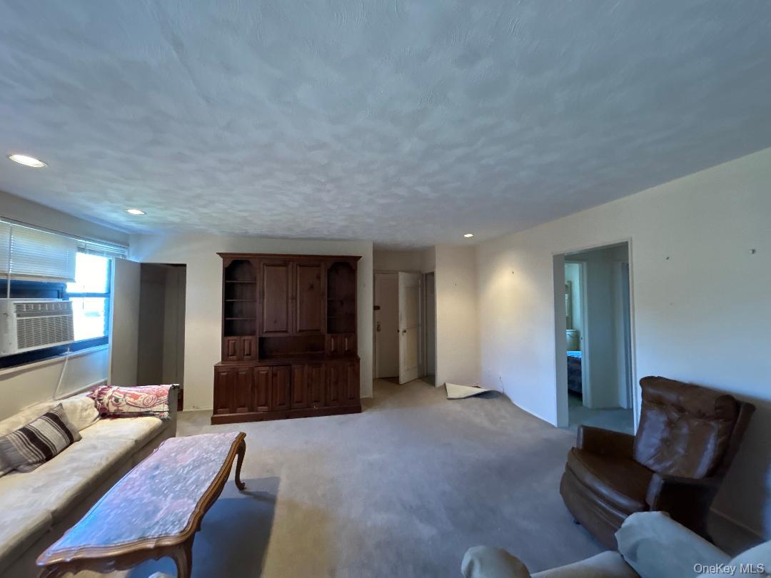 #15 photo, 17 -15 160th Street, Whitestone , NY 11357