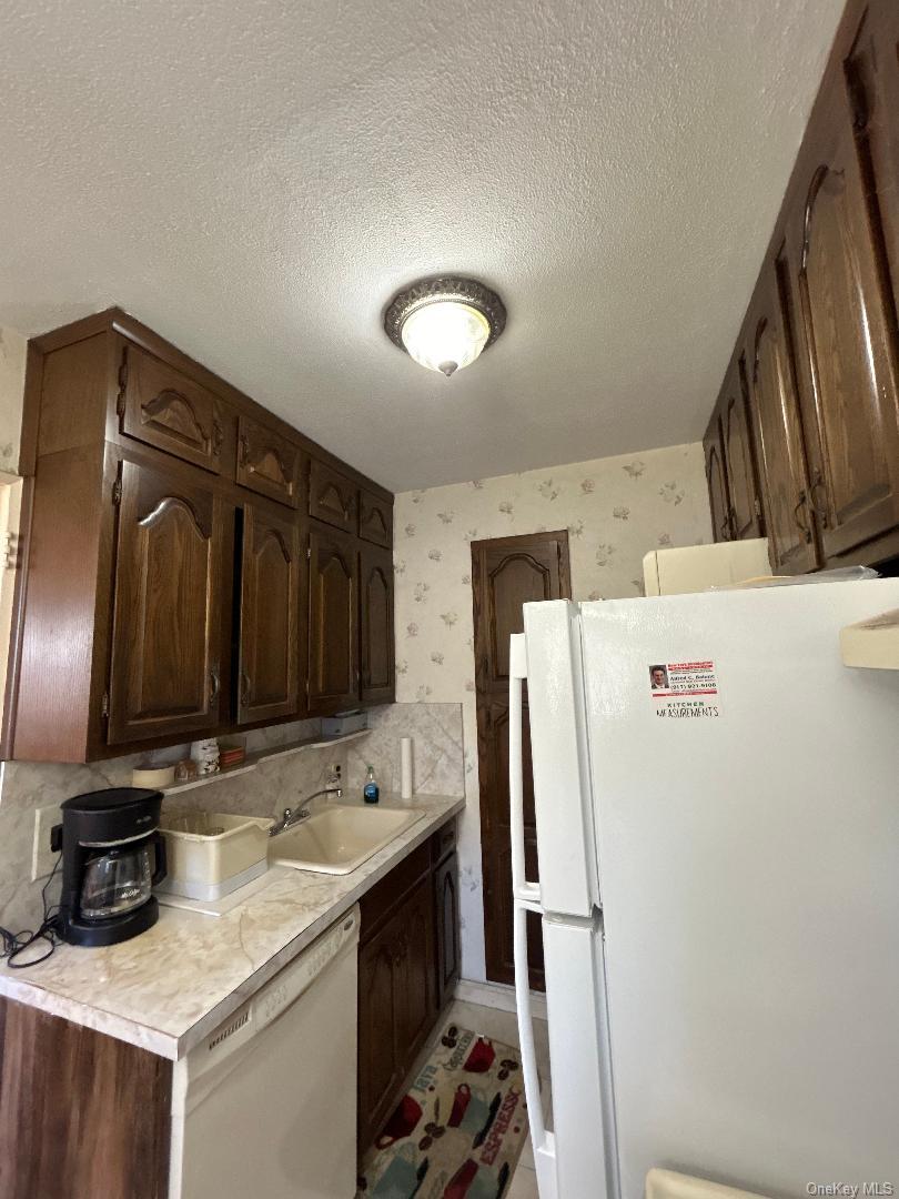 #16 photo, 17 -15 160th Street, Whitestone , NY 11357