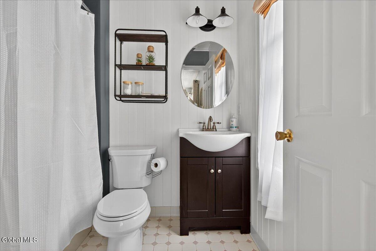 #21 photo, 22 Lakeview Road, Saratoga Springs , NY 12866