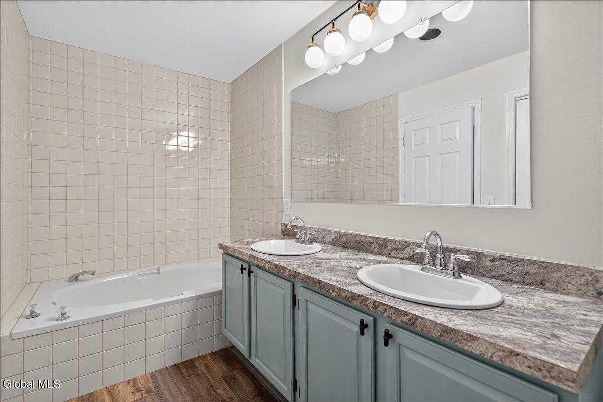 #26 photo, 22 Lakeview Road, Saratoga Springs , NY 12866