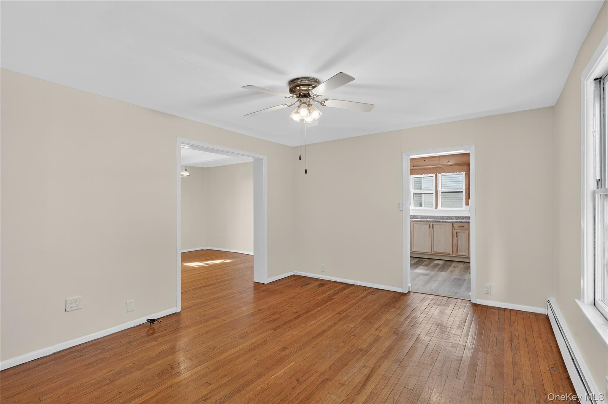 #19 photo, 10 Howe Street, Warwick , NY 10990