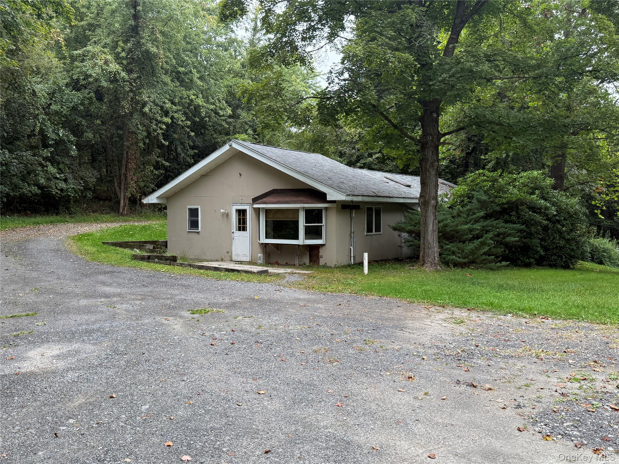 #1 photo, 7 Tanglewood Park Drive, Marlboro , NY 12542