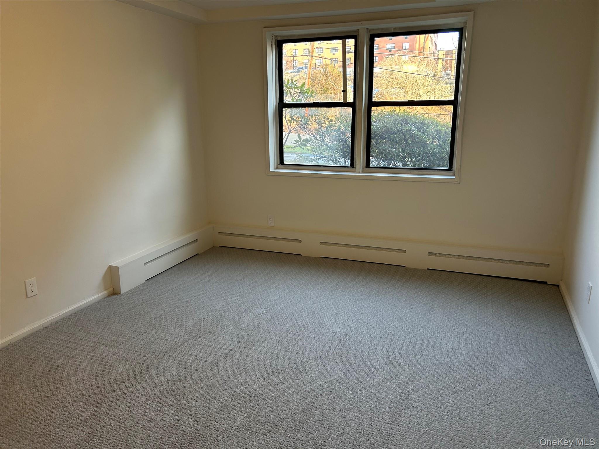 #17 photo, 5 Oakdale Manor, Suffern , NY 10901