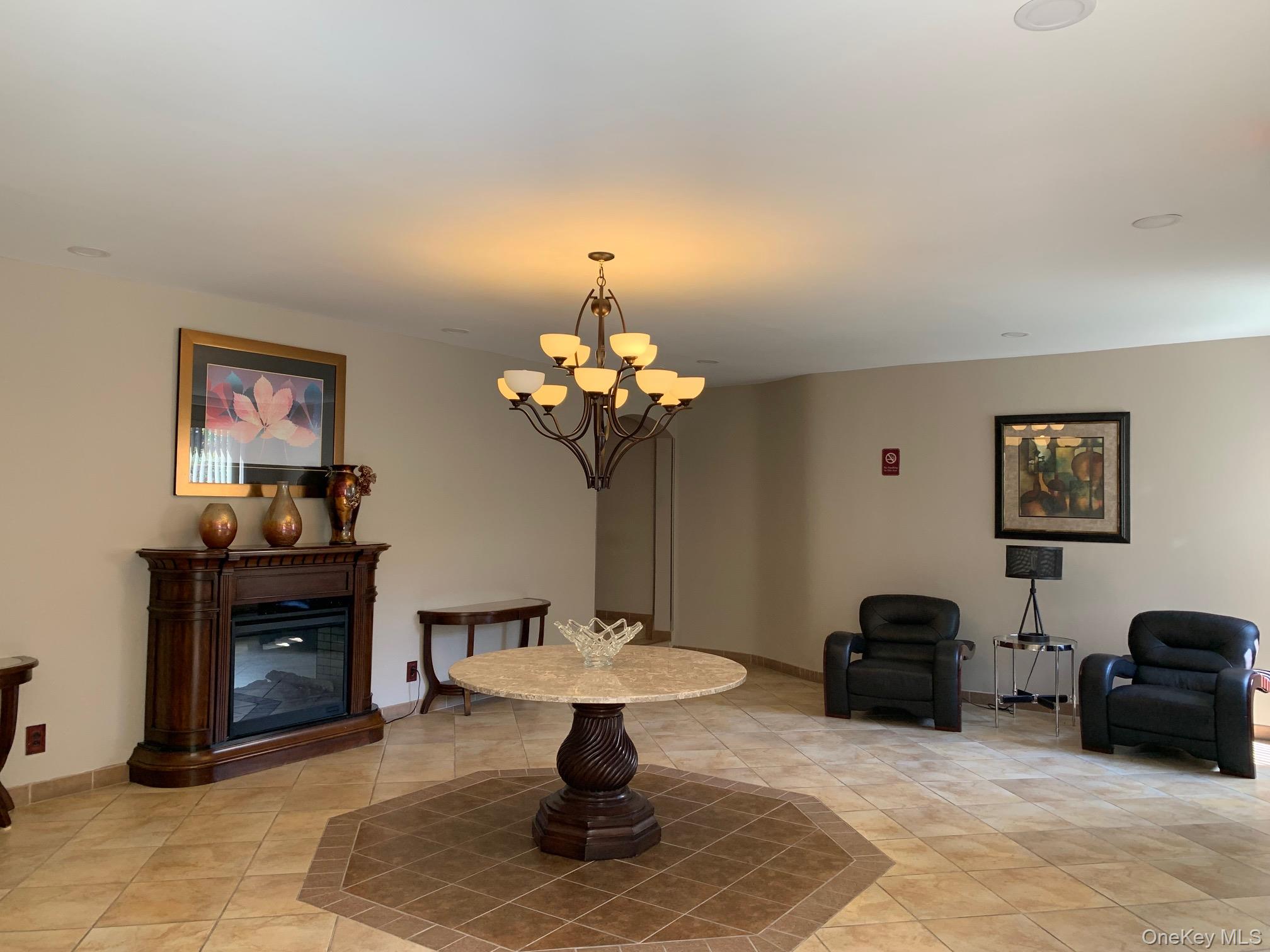 #20 photo, 5 Oakdale Manor, Suffern , NY 10901