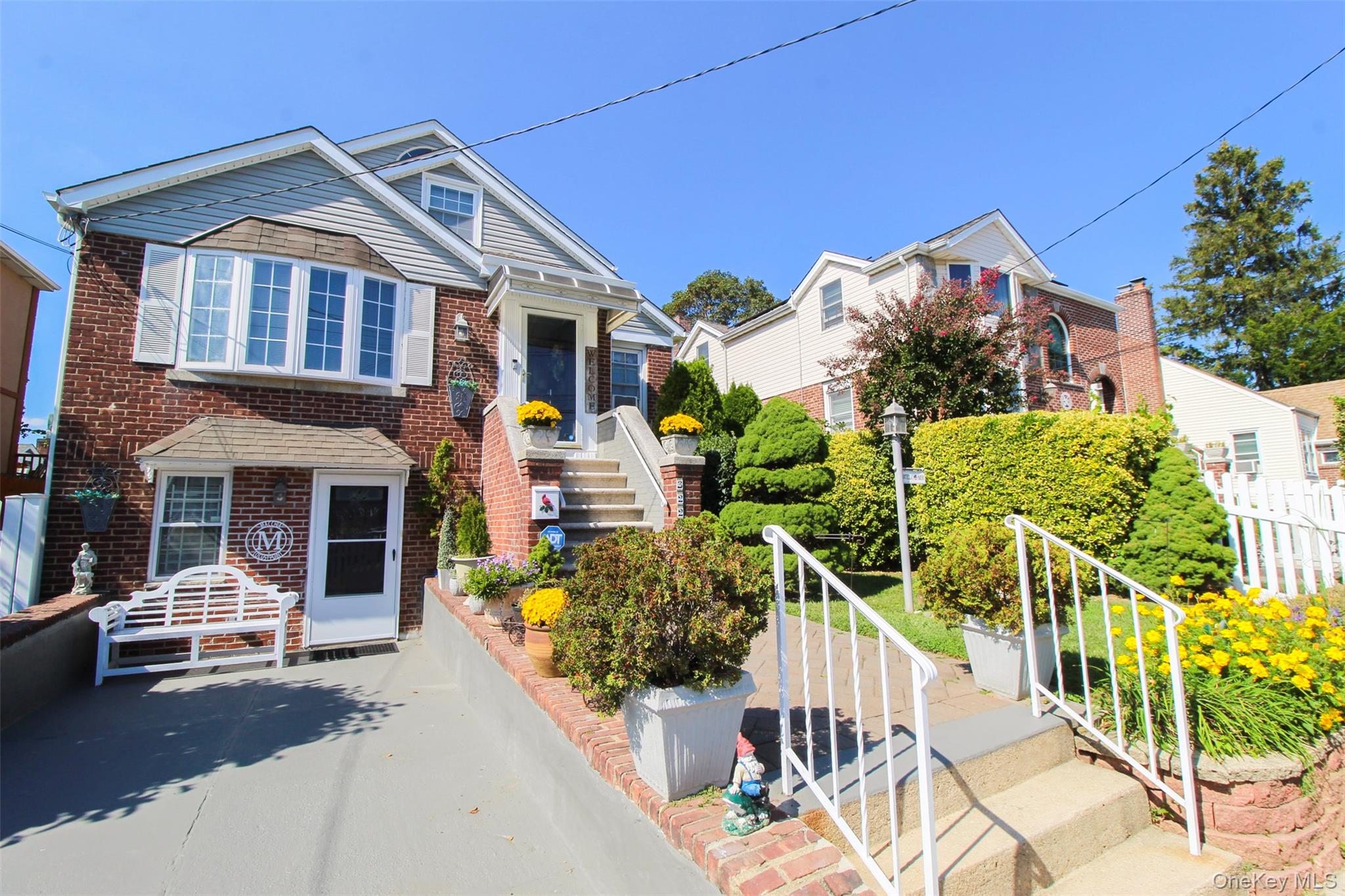 #1 photo, 3221 Giegerich Place, Bronx , NY 10465