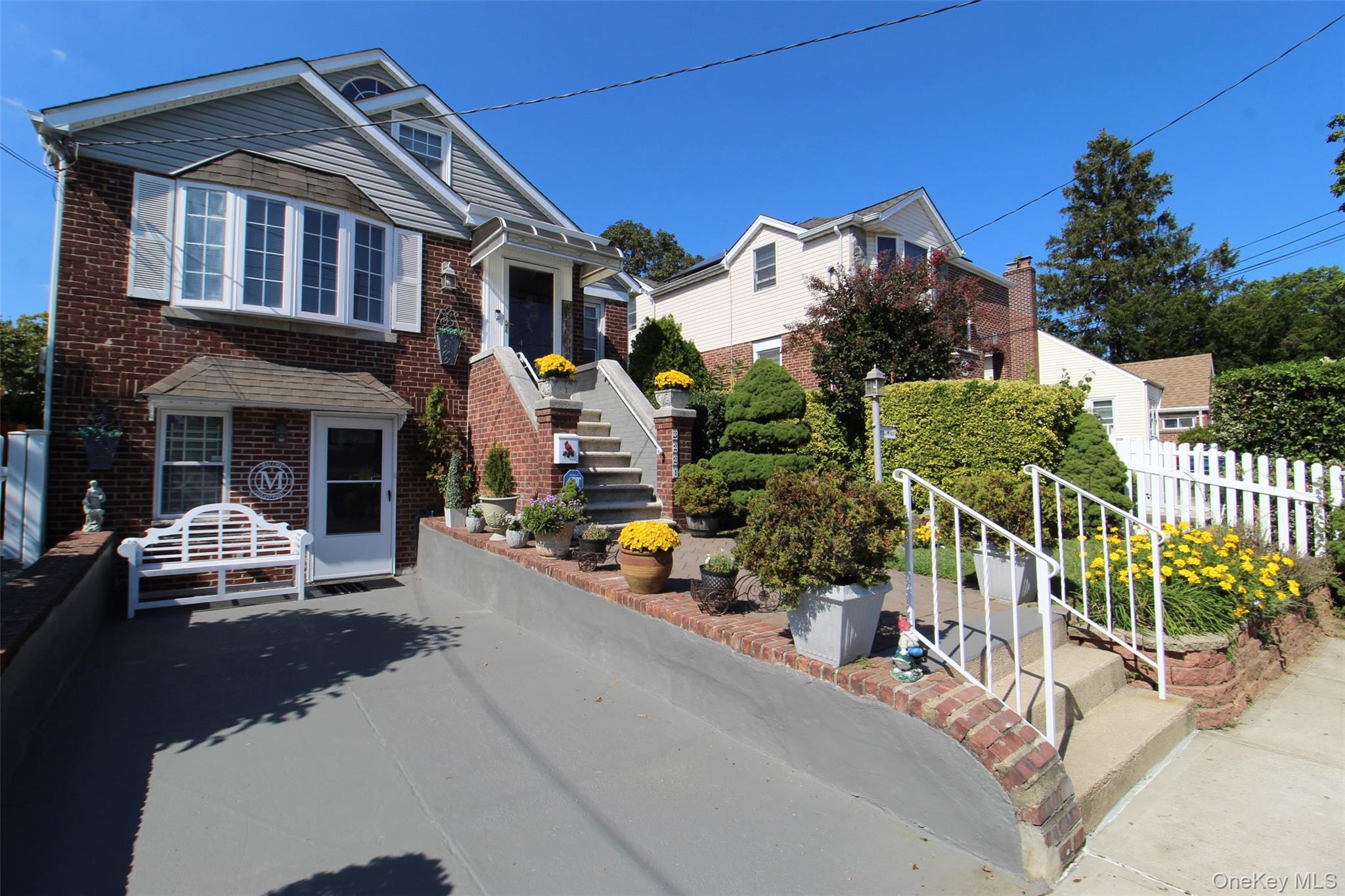 #2 photo, 3221 Giegerich Place, Bronx , NY 10465