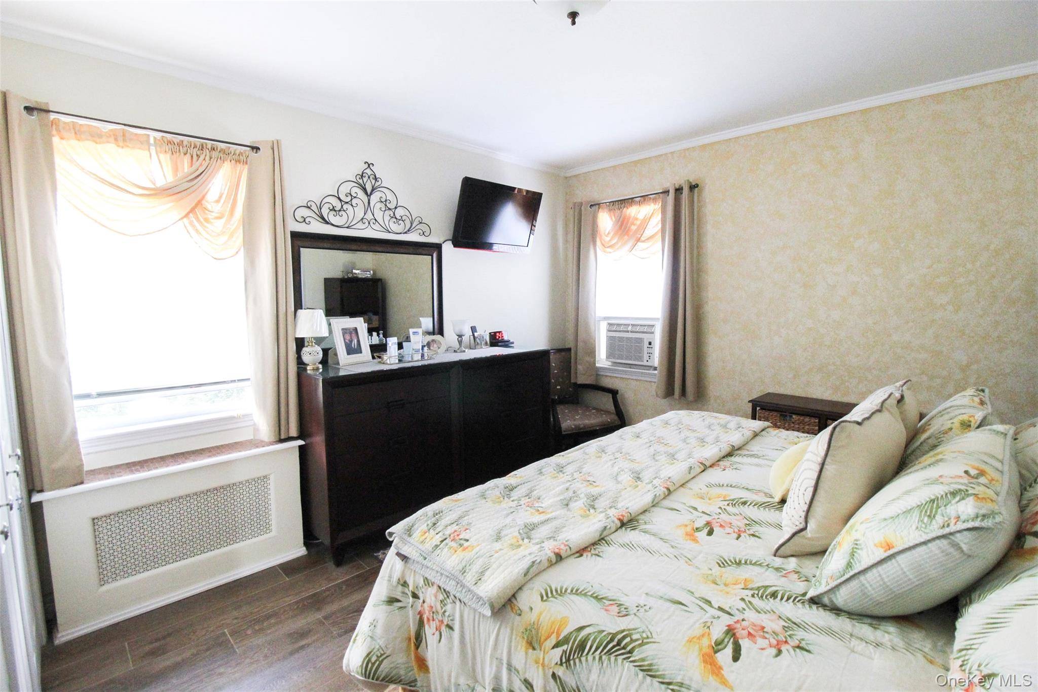 #20 photo, 3221 Giegerich Place, Bronx , NY 10465