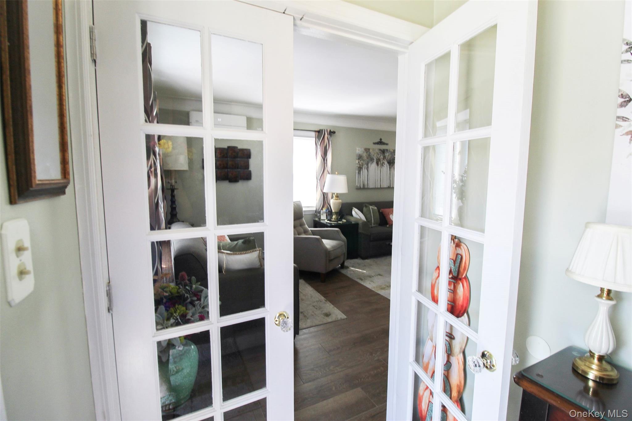 #6 photo, 3221 Giegerich Place, Bronx , NY 10465