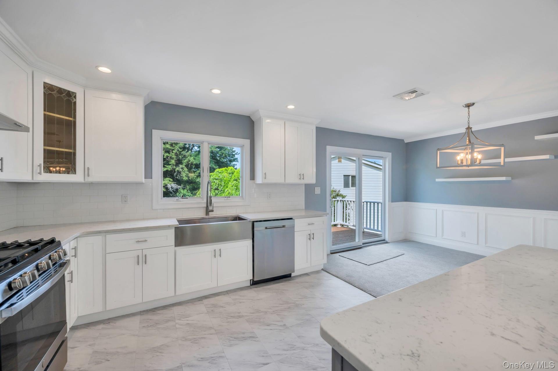 #10 photo, 10 Evelyn Drive, Bethpage , NY 11714