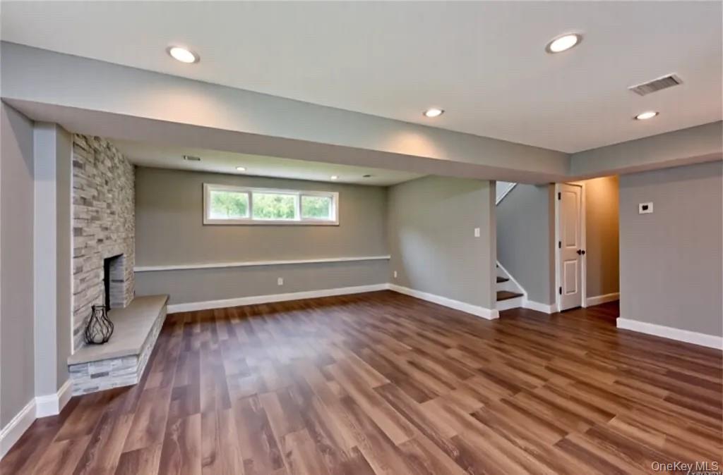 #18 photo, 10 Evelyn Drive, Bethpage , NY 11714