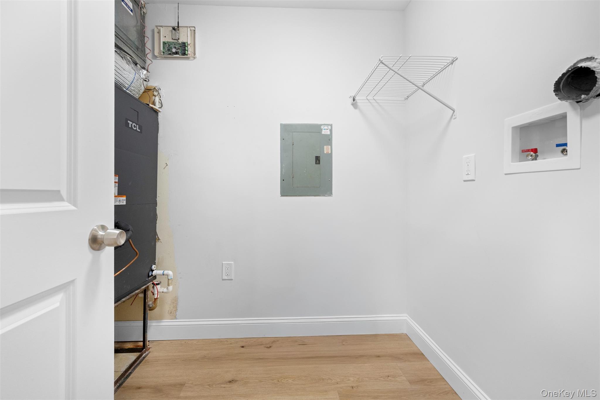 #14 photo, 182 Birchwood Road, サフォーク郡 Coram , NY 11727