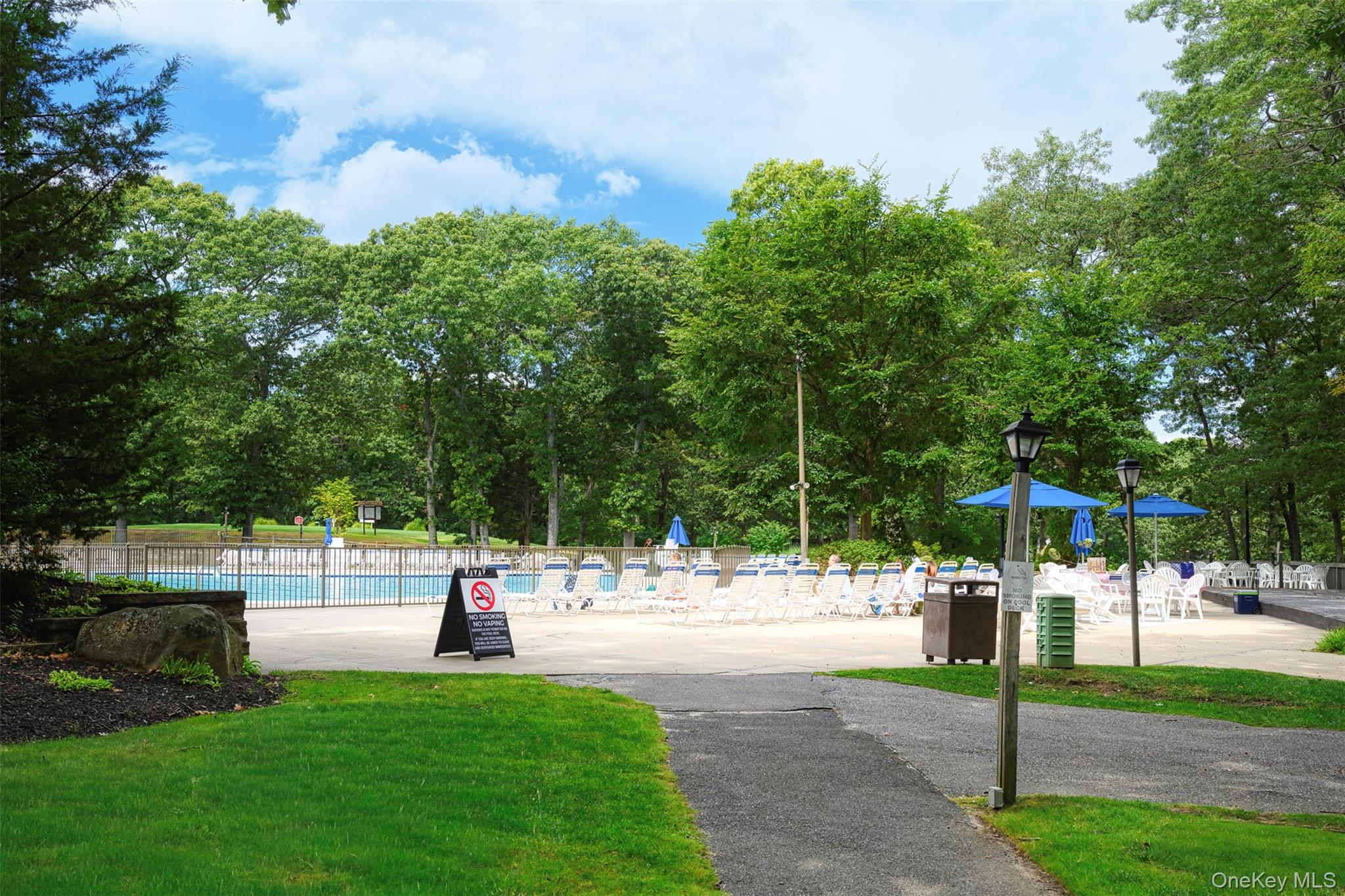 #16 photo, 182 Birchwood Road, サフォーク郡 Coram , NY 11727